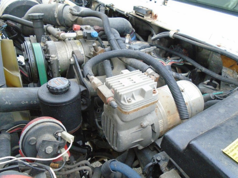 Used-2003-HUMMER-H1-Wagon
