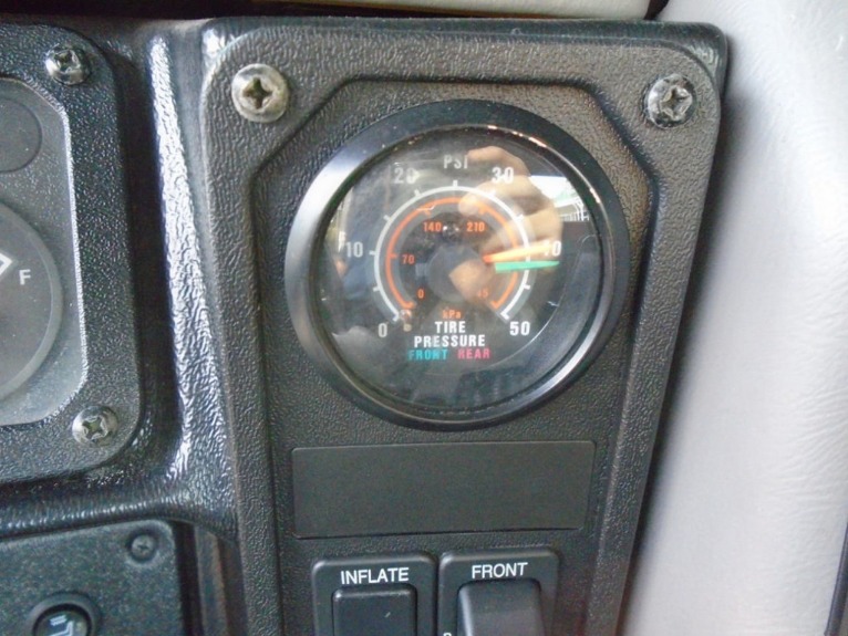 Used-2003-HUMMER-H1-Wagon