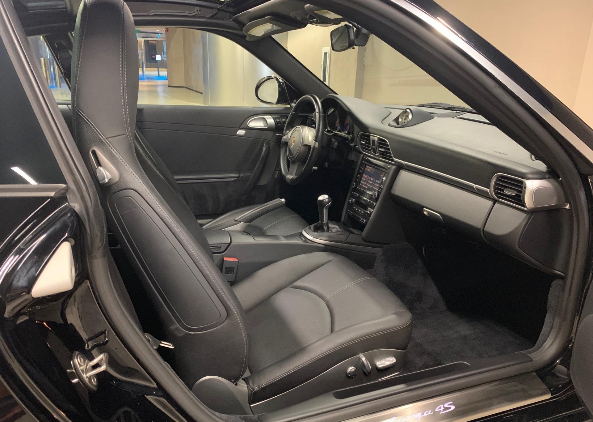 Used-2010-Porsche-911-Targa-4S
