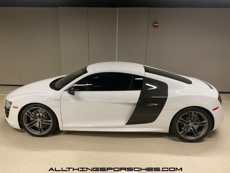 Used-2012-Audi-R8-V10