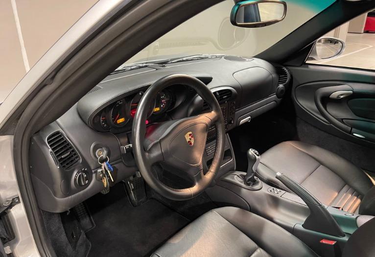 Used-2003-Porsche-911-Turbo