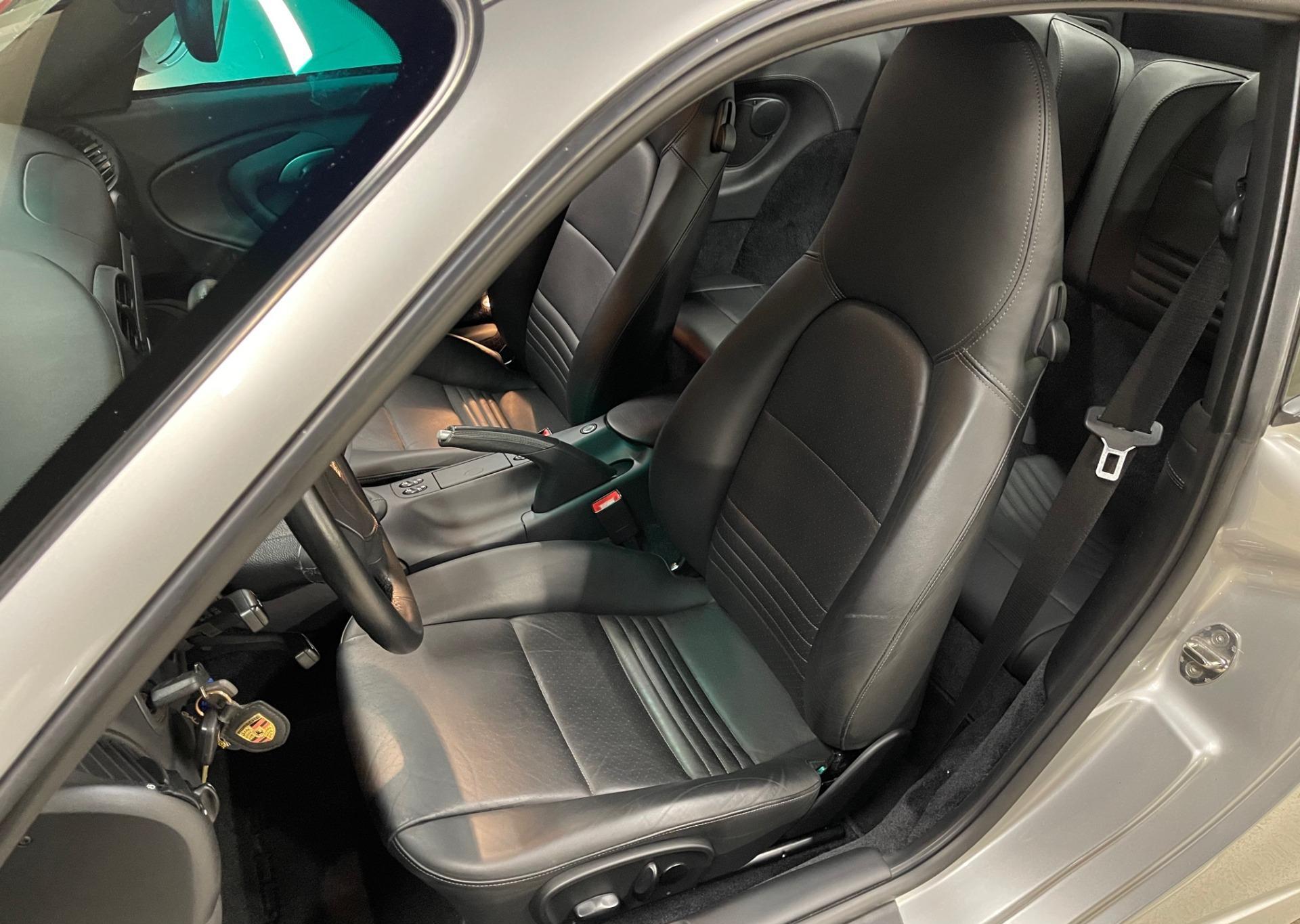 Used-2003-Porsche-911-Turbo