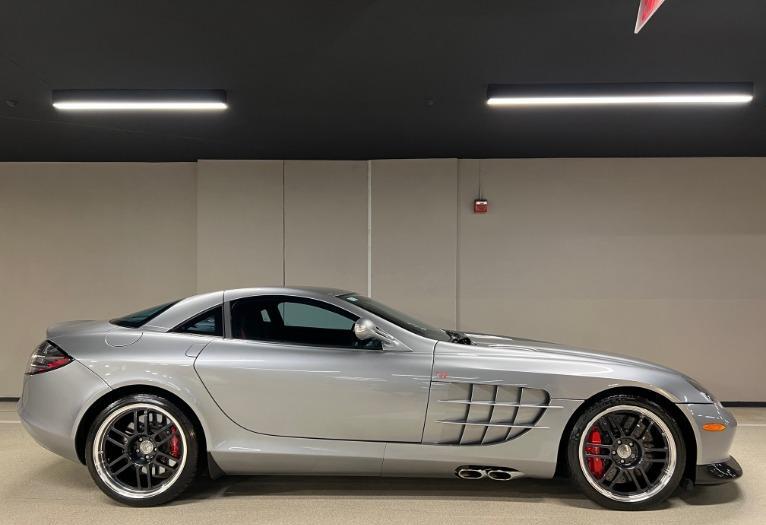 Used-2007-Mercedes-Benz-SLR-722