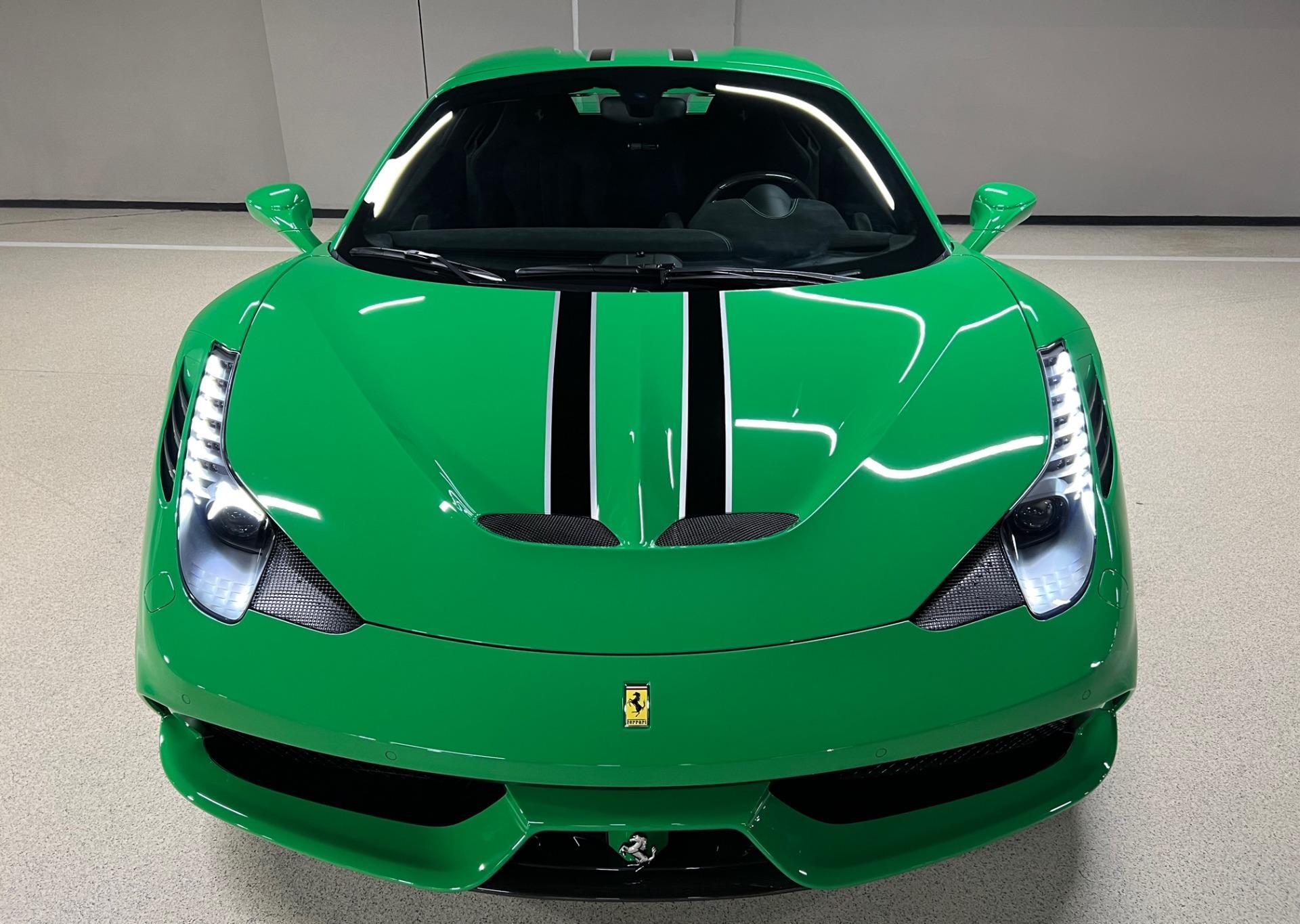 Used-2015-Ferrari-458-Speciale-Aperta