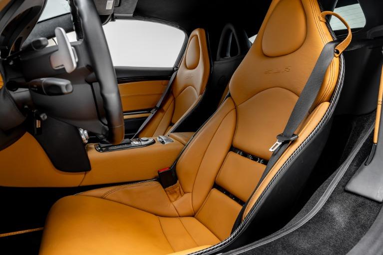 Used-2009-Mercedes-Benz-SLR-McLaren