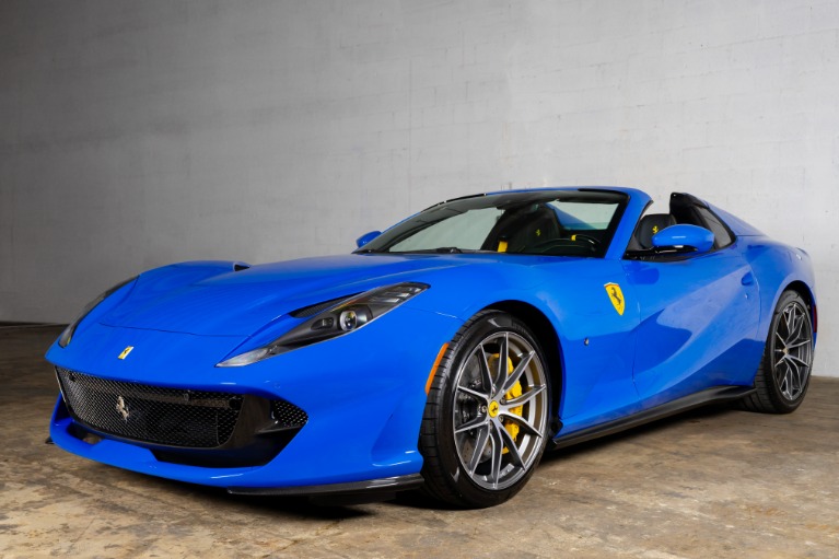 Used-2022-Ferrari-812-GTS