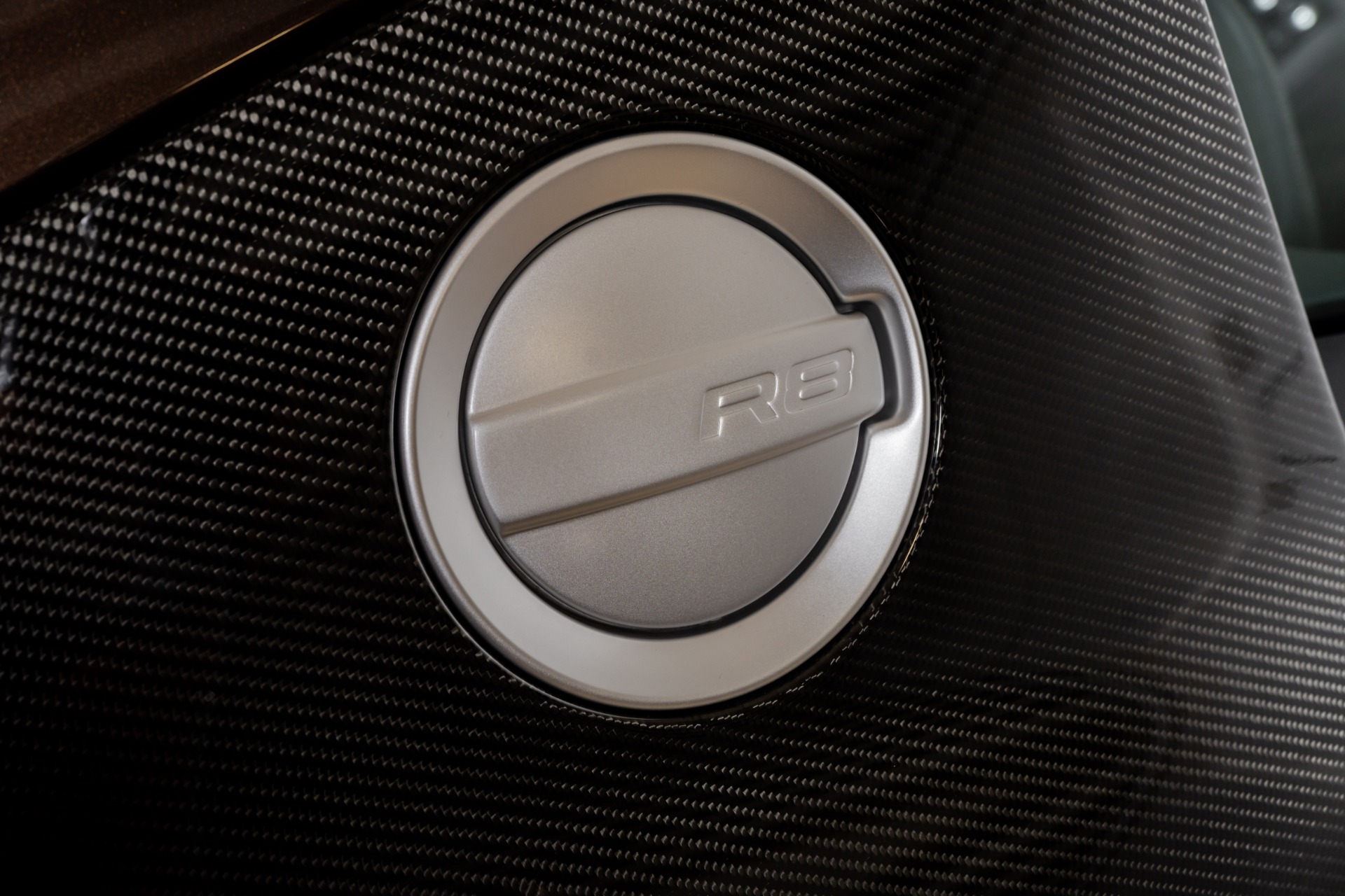 Used-2015-Audi-R8-52-quattro