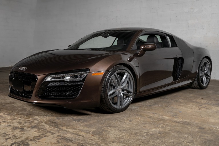 Used-2015-Audi-R8-52-quattro