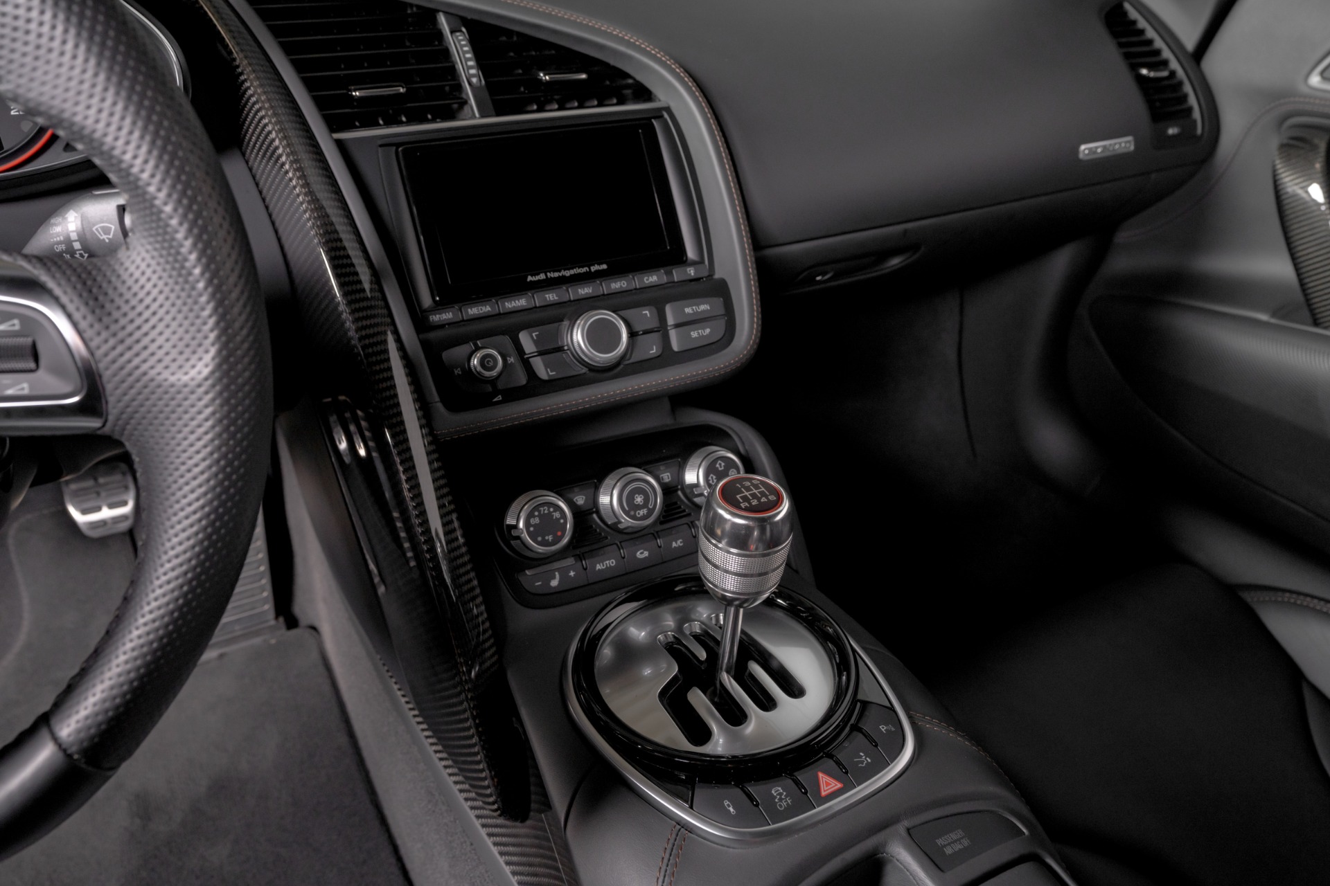 Used-2015-Audi-R8-52-quattro