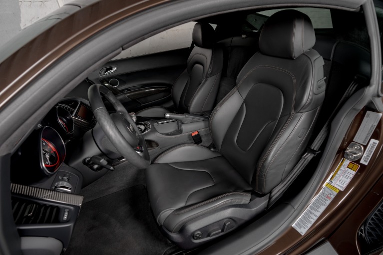 Used-2015-Audi-R8-52-quattro