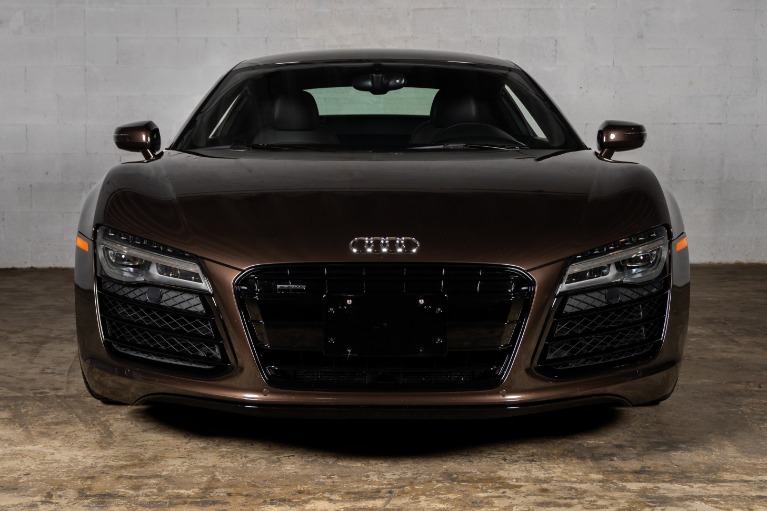 Used-2015-Audi-R8-52-quattro