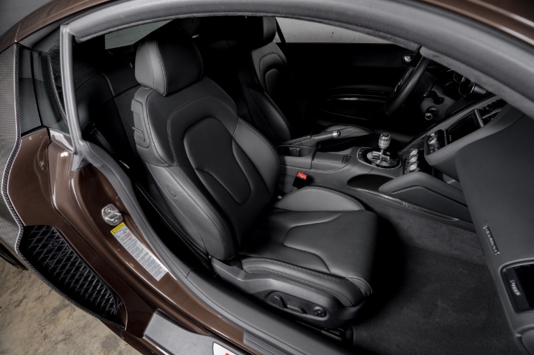 Used-2015-Audi-R8-52-quattro