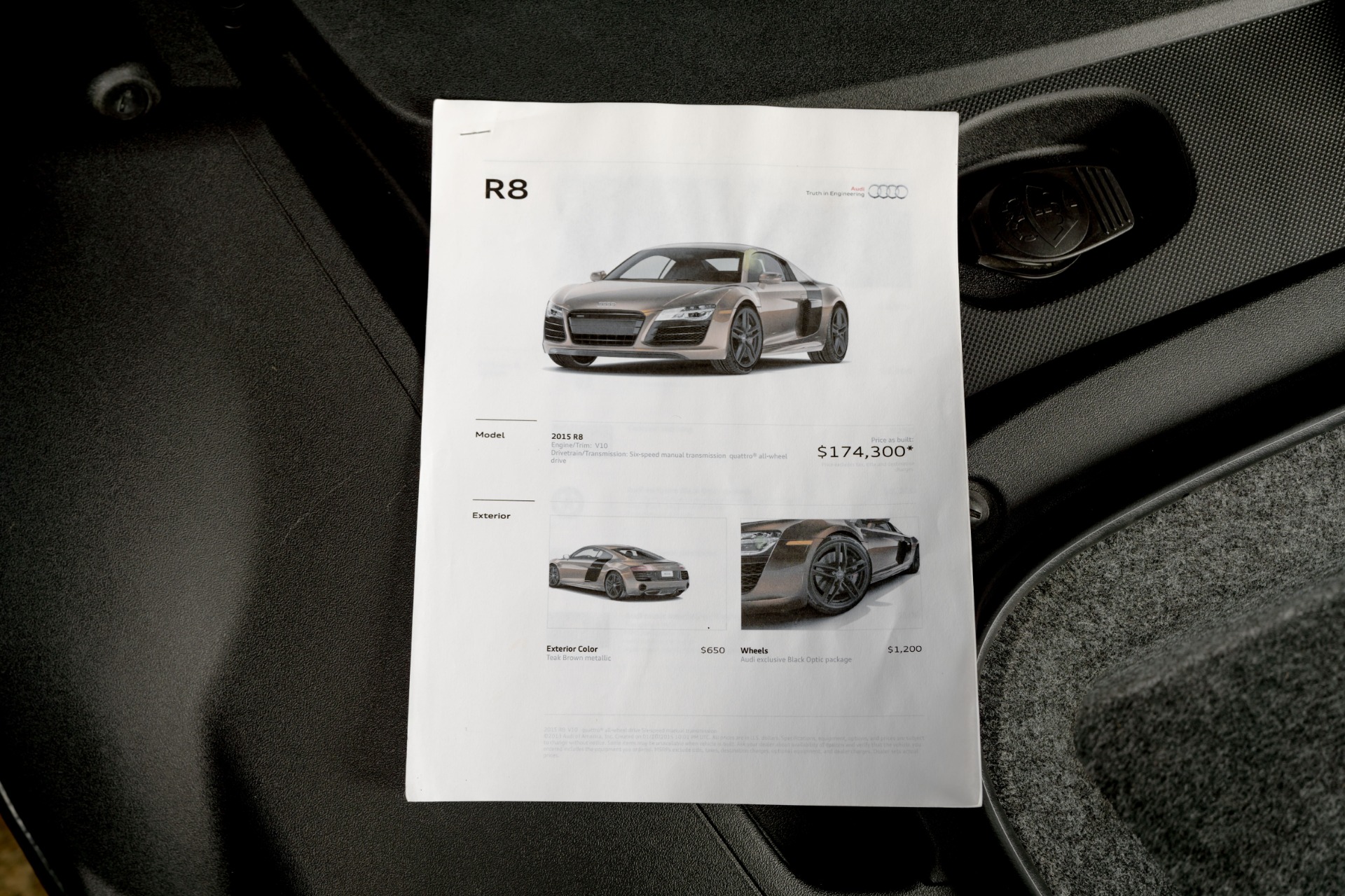 Used-2015-Audi-R8-52-quattro