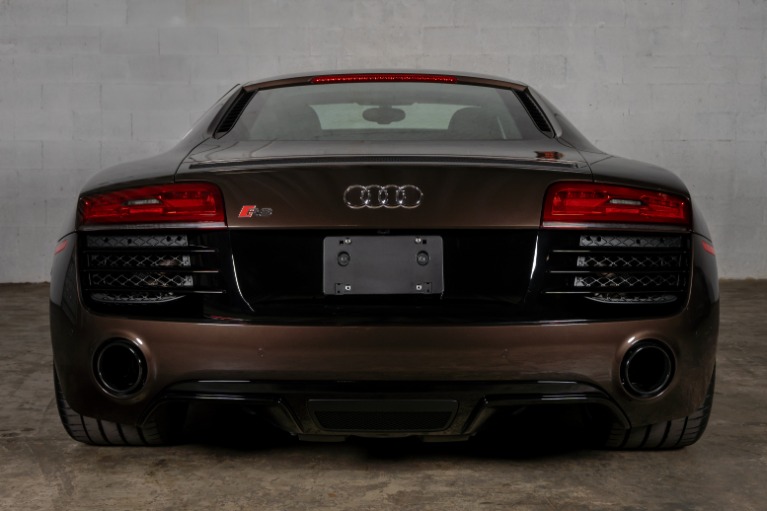 Used-2015-Audi-R8-52-quattro