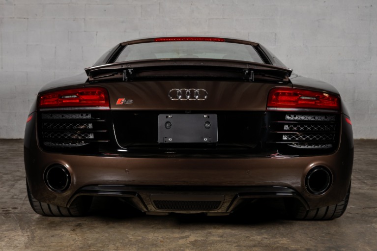 Used-2015-Audi-R8-52-quattro