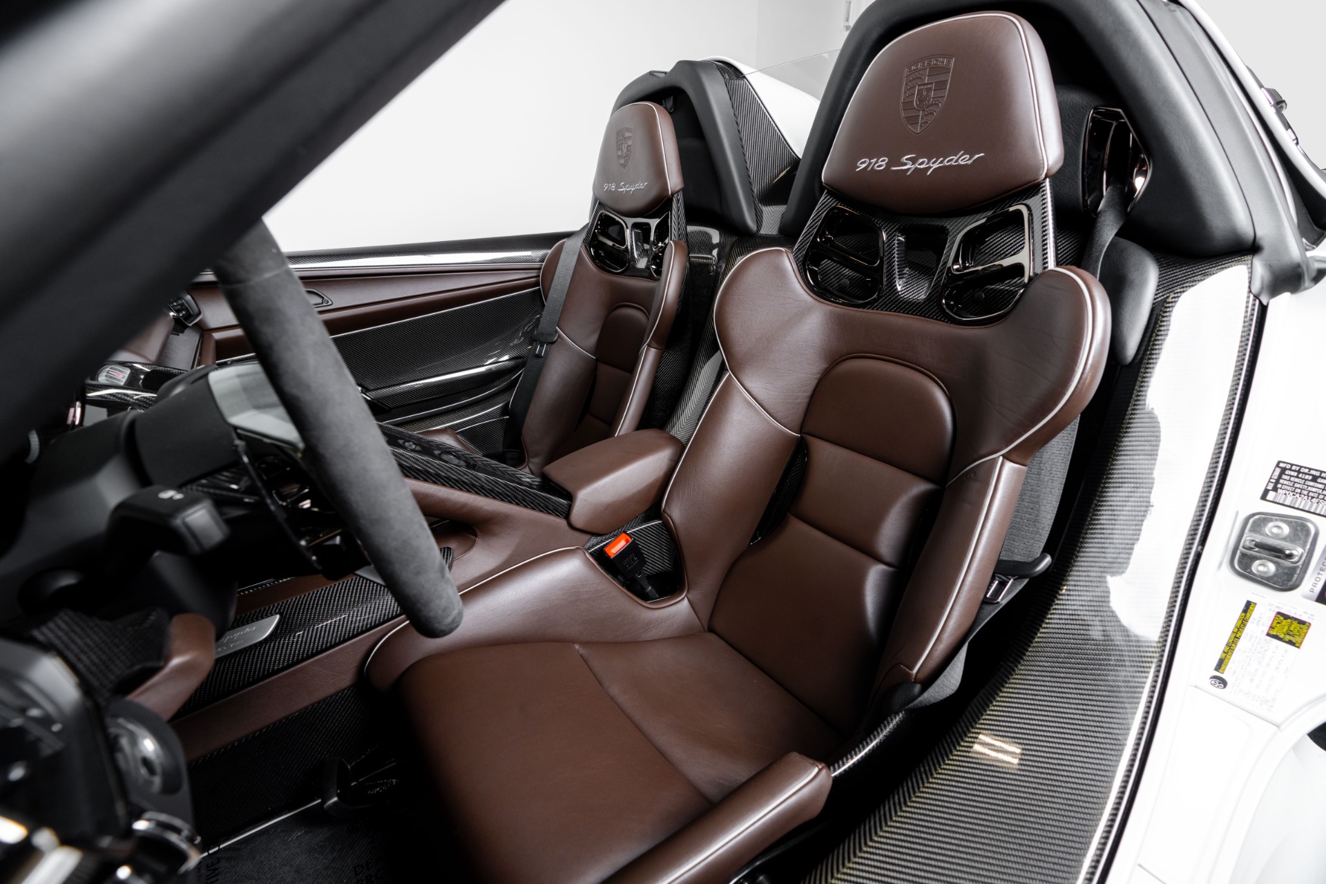 Used-2015-Porsche-918-Spyder