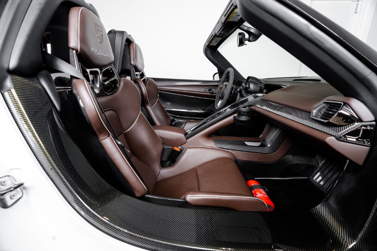 Used-2015-Porsche-918-Spyder