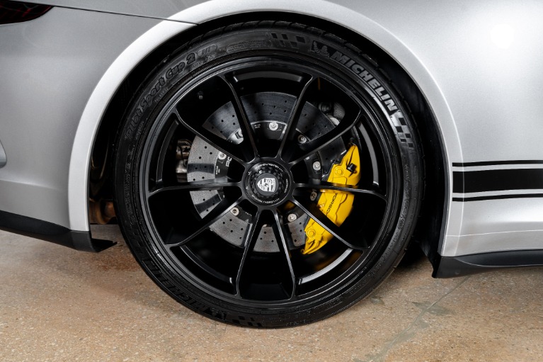 Used-2016-Porsche-911-R
