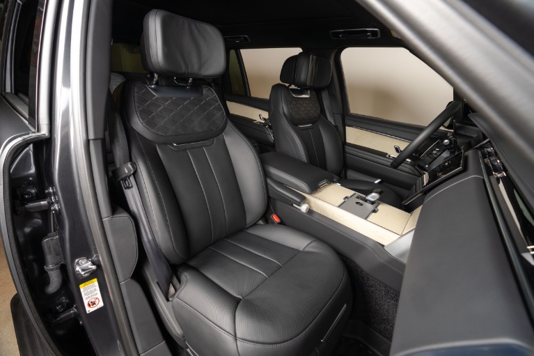 Used-2024-Land-Rover-Range-Rover-SV-Autobiography