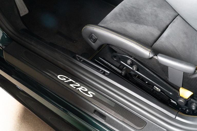 Used-2019-Porsche-911-GT2-RS