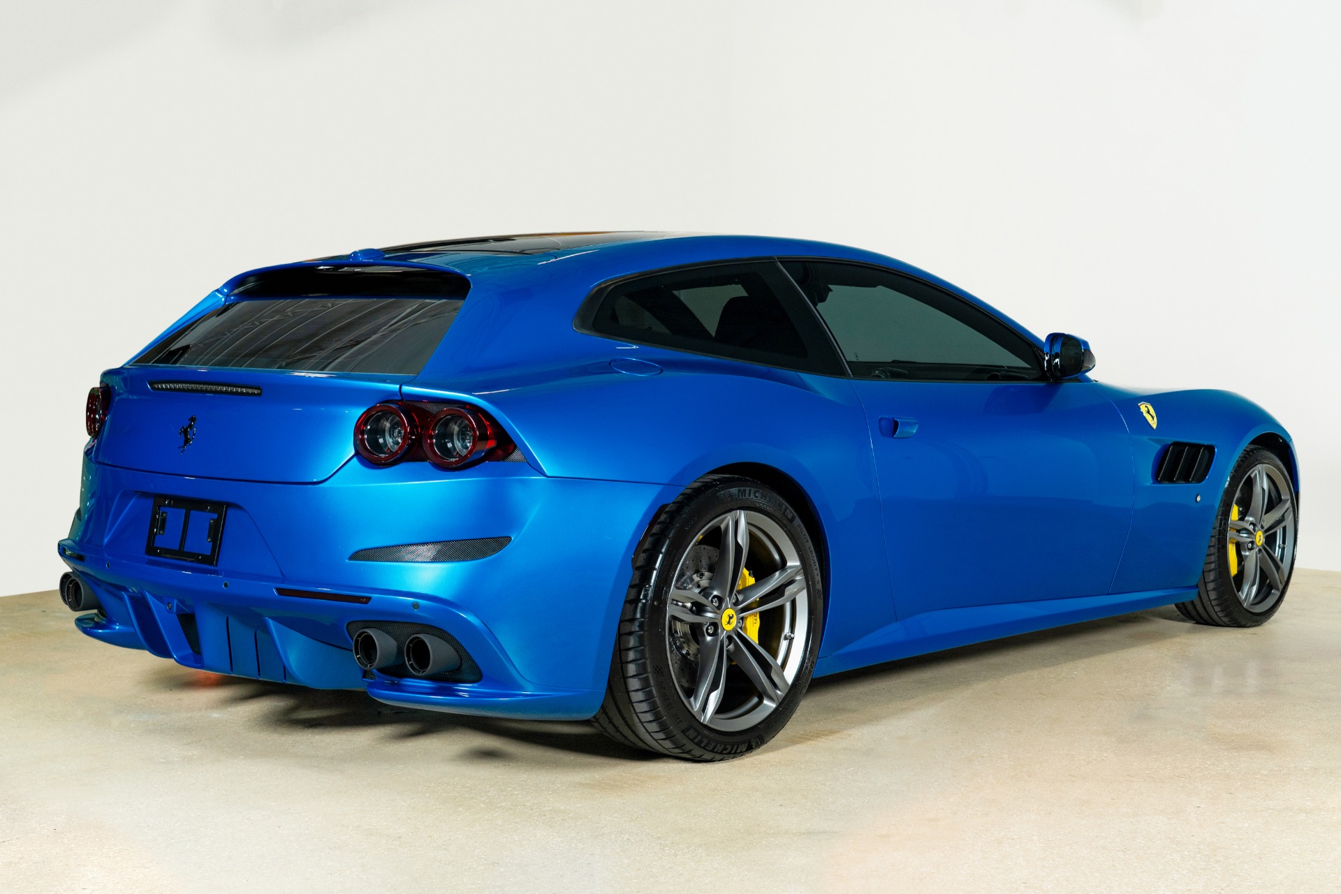 Used-2018-Ferrari-GTC4Lusso