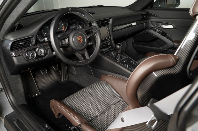 Used-2016-Porsche-911-R