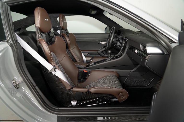 Used-2016-Porsche-911-R