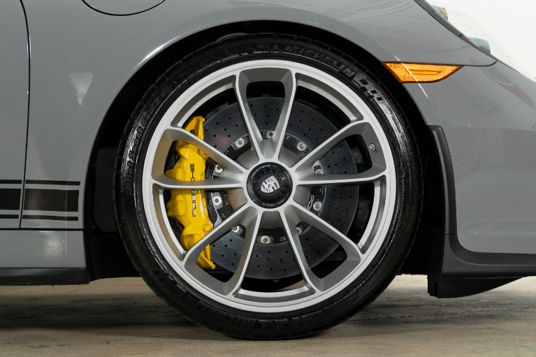 Used-2016-Porsche-911-R