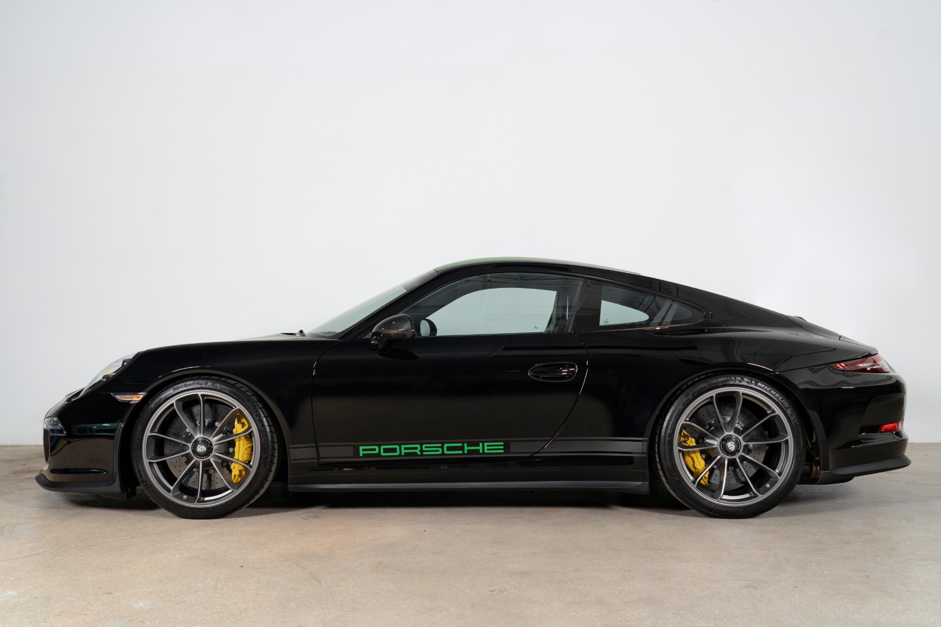 Used-2016-Porsche-911-R