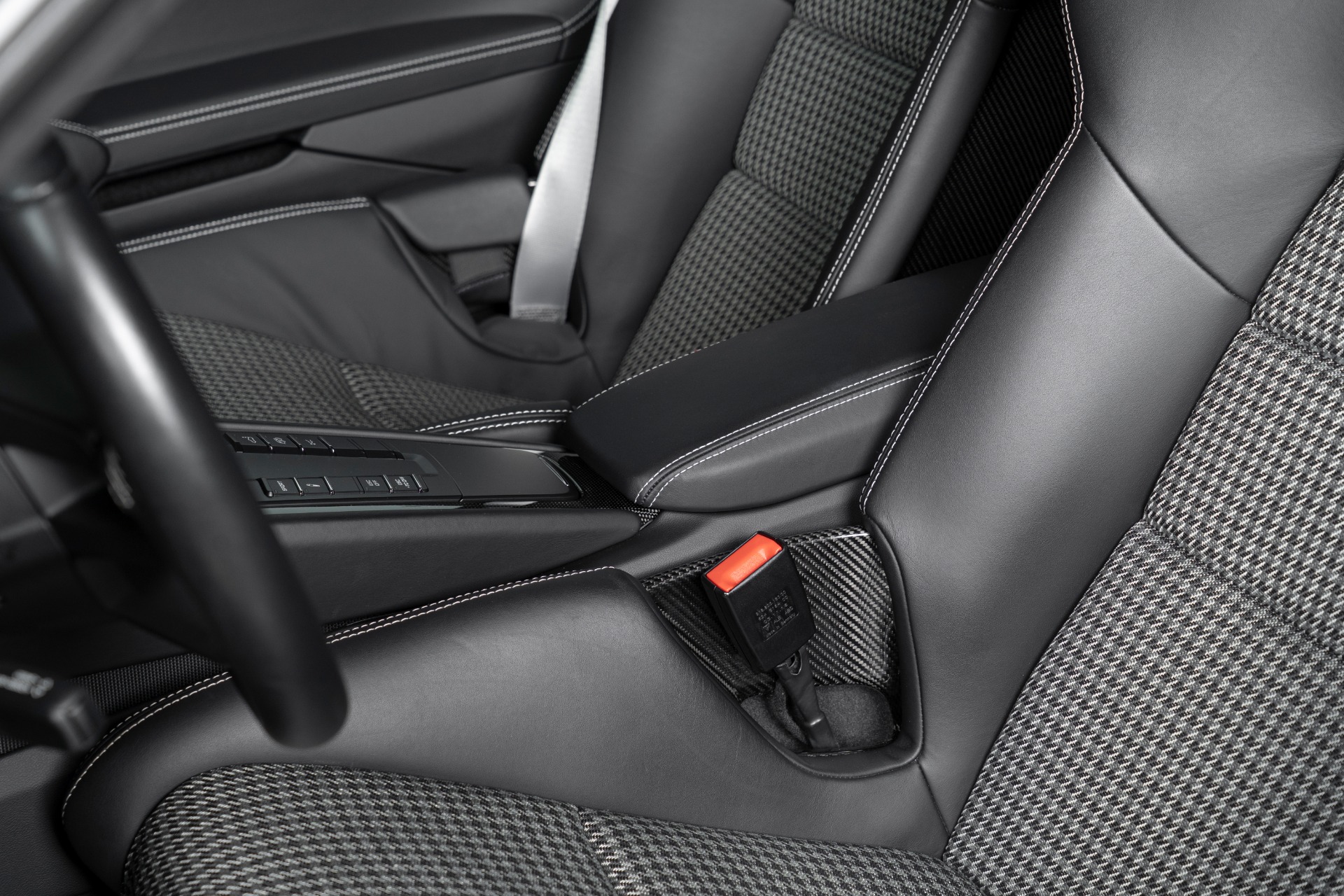 Used-2016-Porsche-911-R