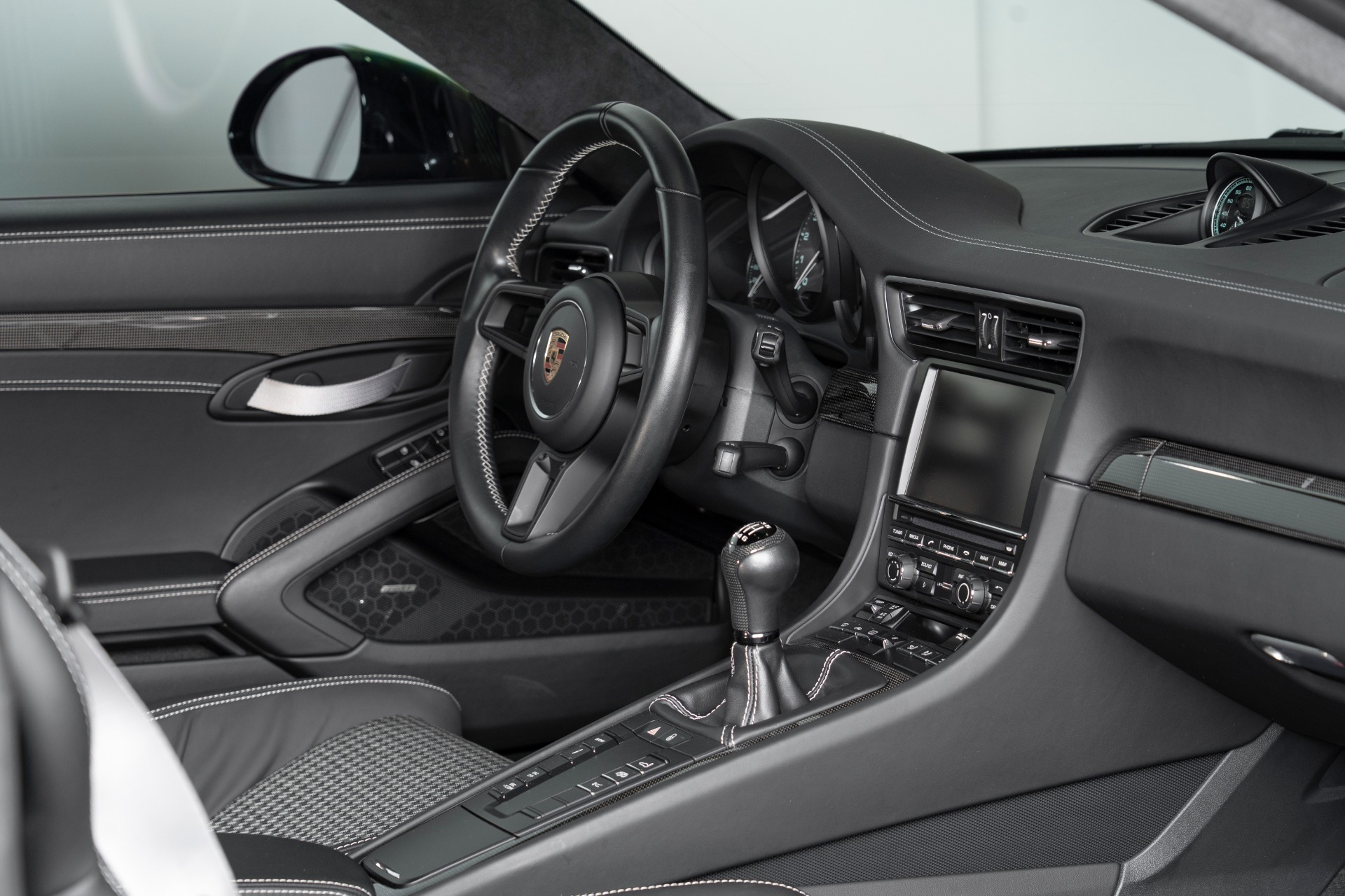 Used-2016-Porsche-911-R