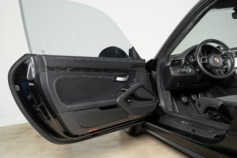 Used-2016-Porsche-911-R