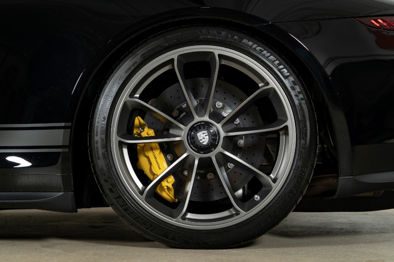 Used-2016-Porsche-911-R