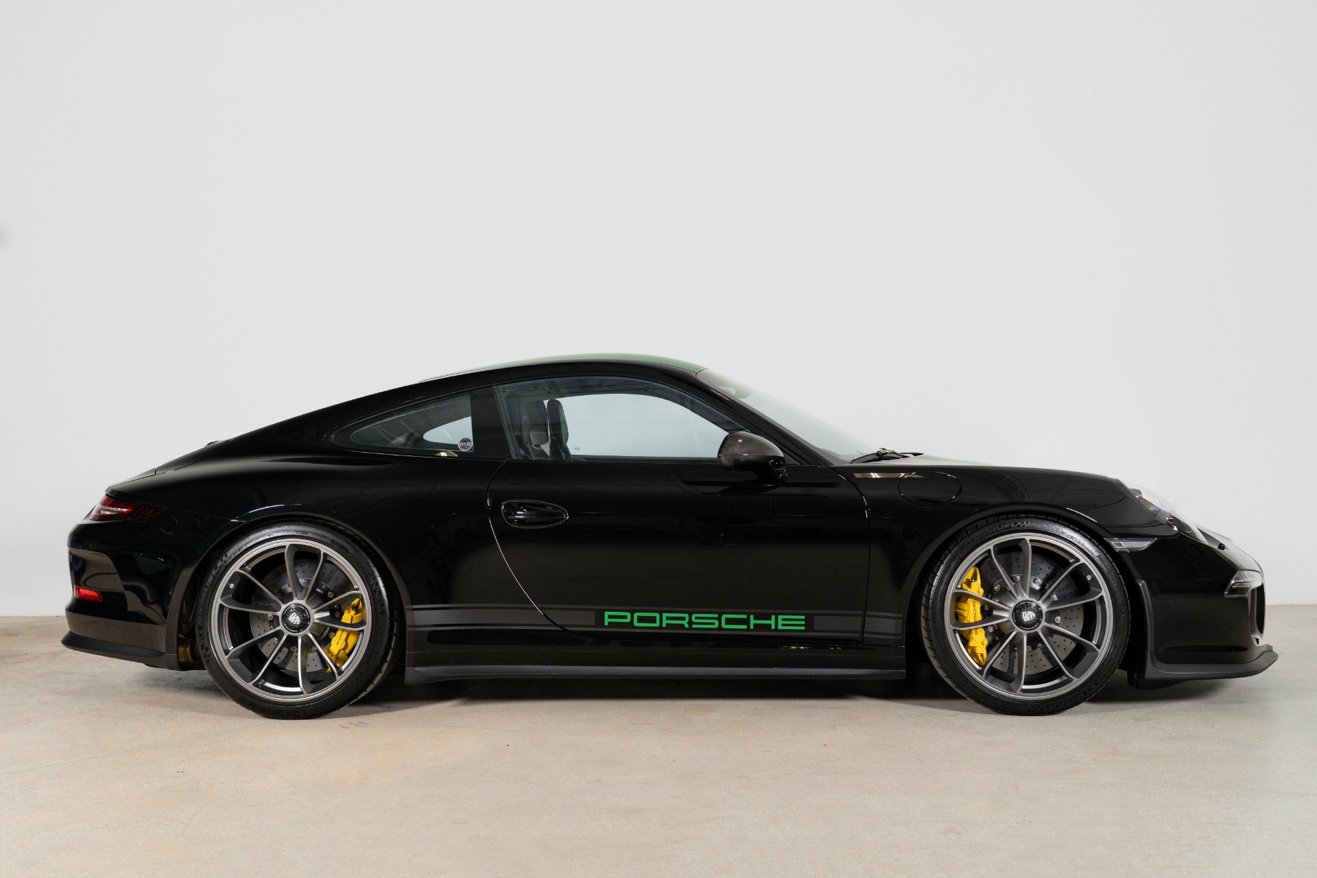 Used-2016-Porsche-911-R