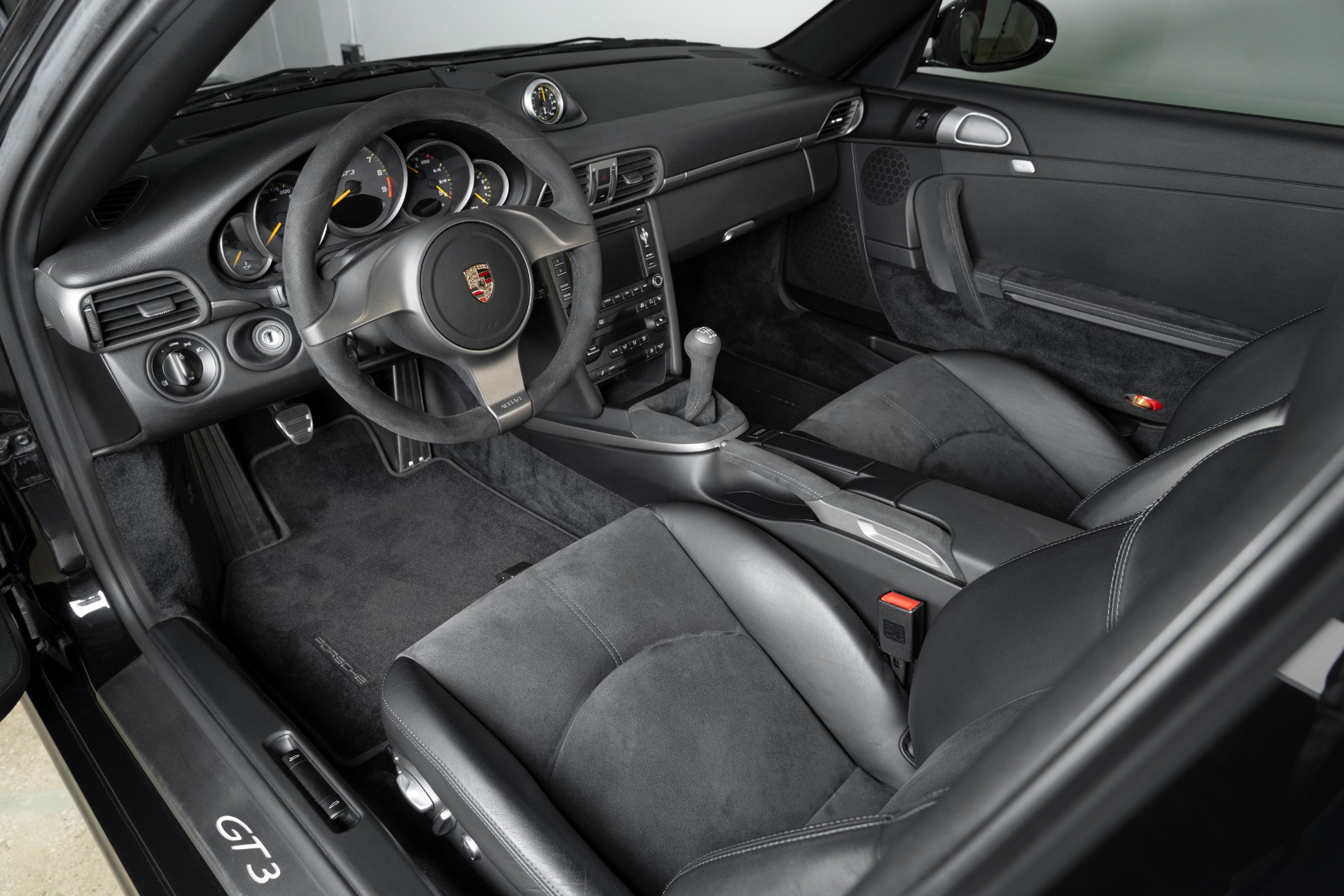 Used-2010-Porsche-911-GT3