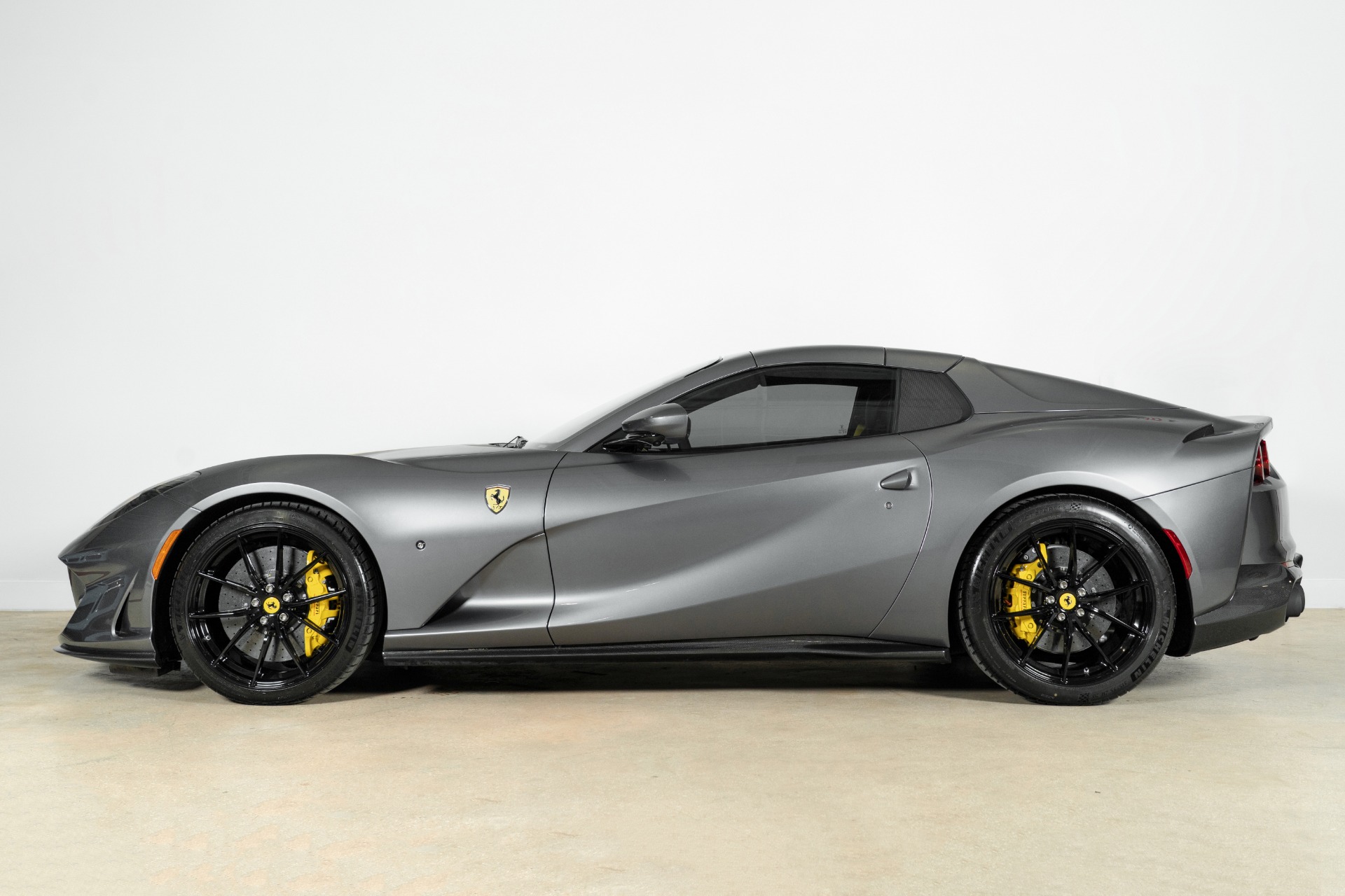 Used-2023-Ferrari-812-GTS
