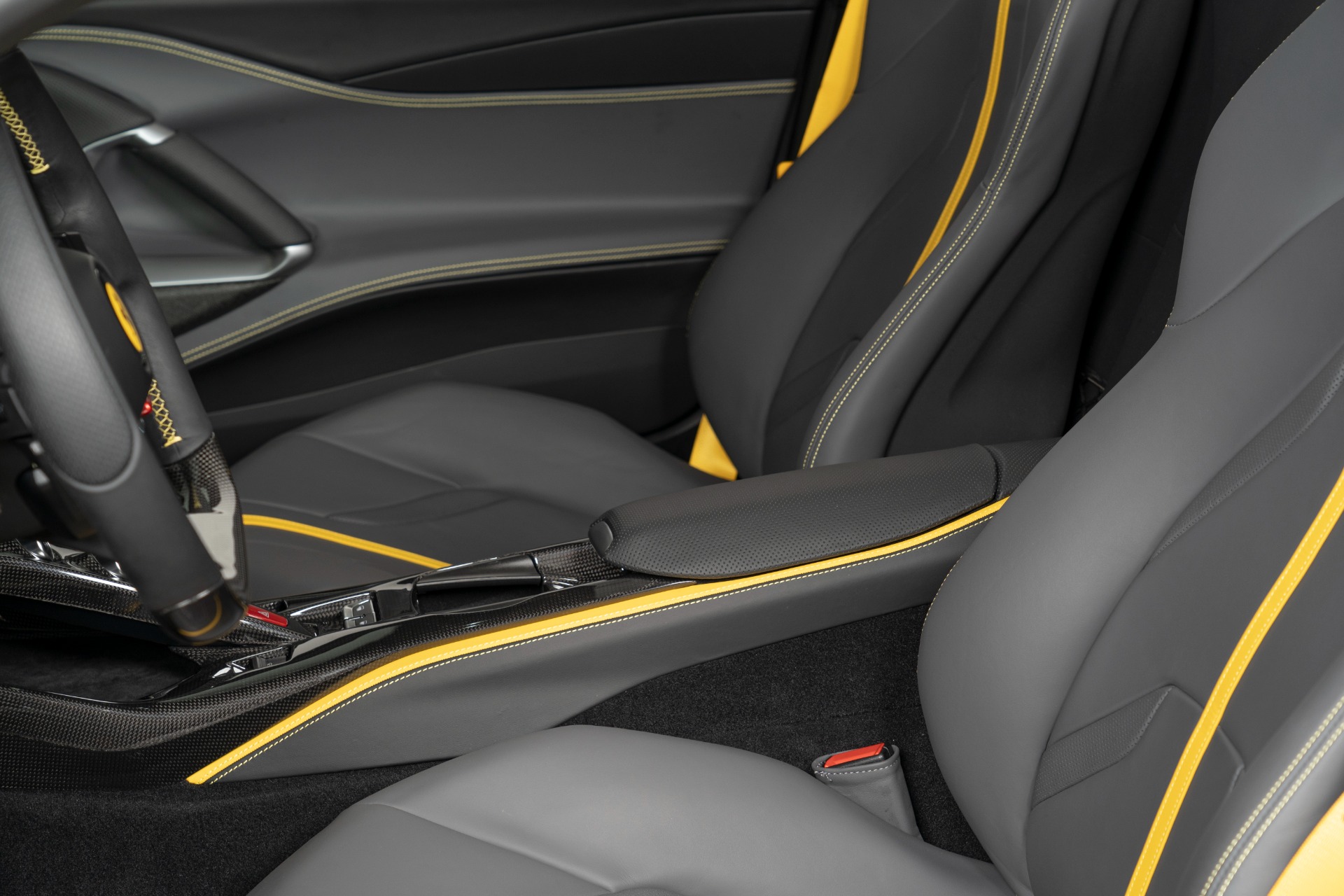 Used-2023-Ferrari-812-GTS