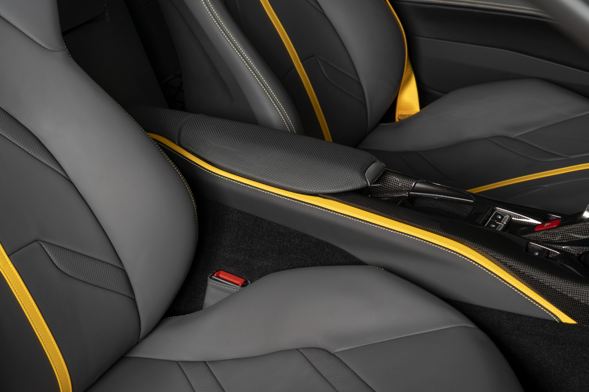 Used-2023-Ferrari-812-GTS