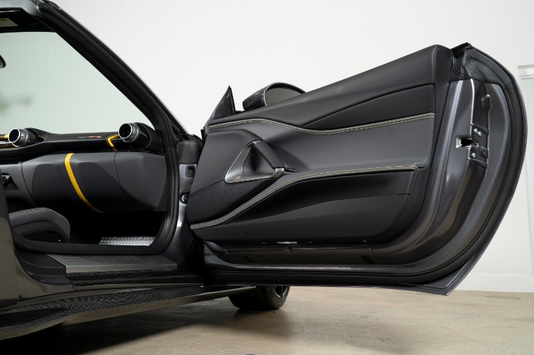 Used-2023-Ferrari-812-GTS