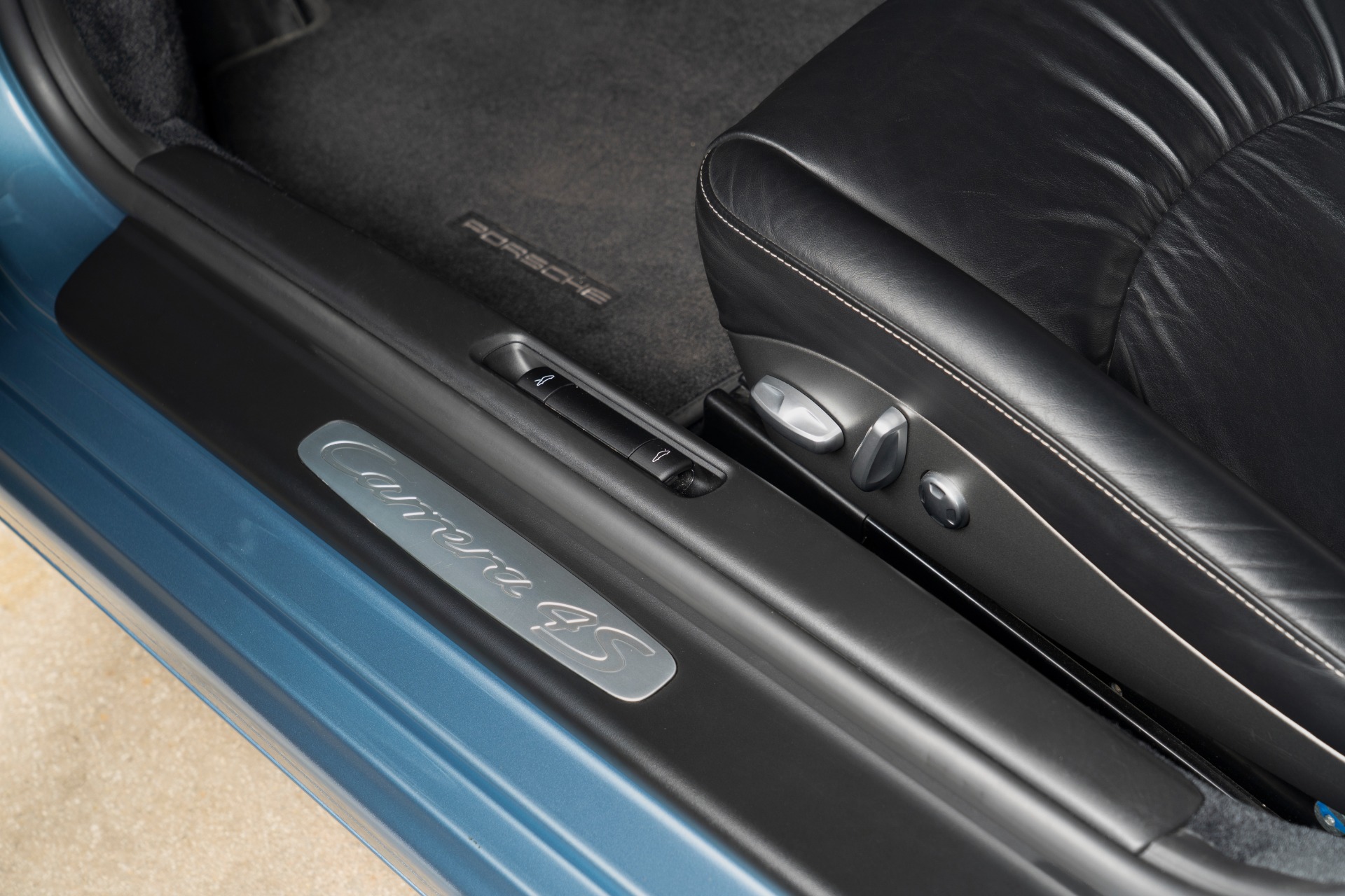 Used-2010-Porsche-911-Carrera-4S