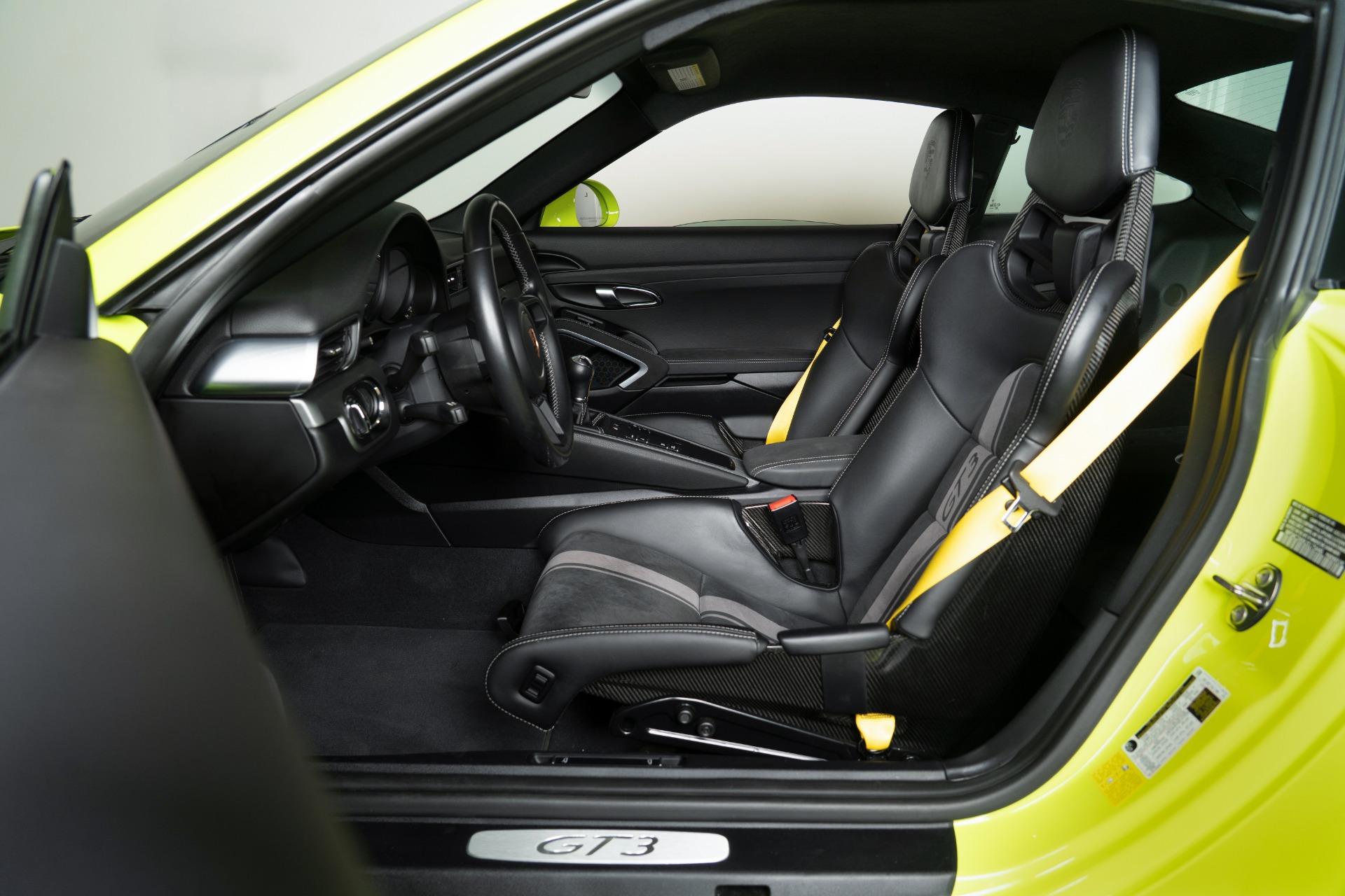 Used-2018-Porsche-911-GT3
