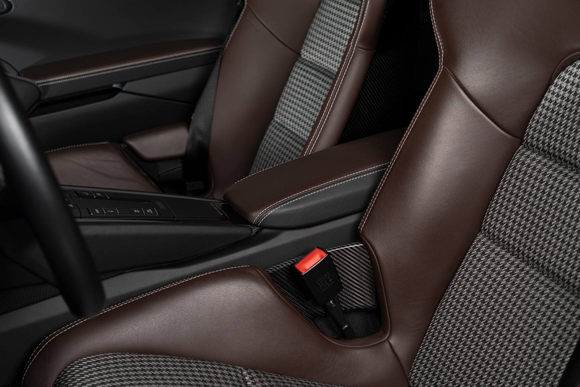 Used-2016-Porsche-911-R