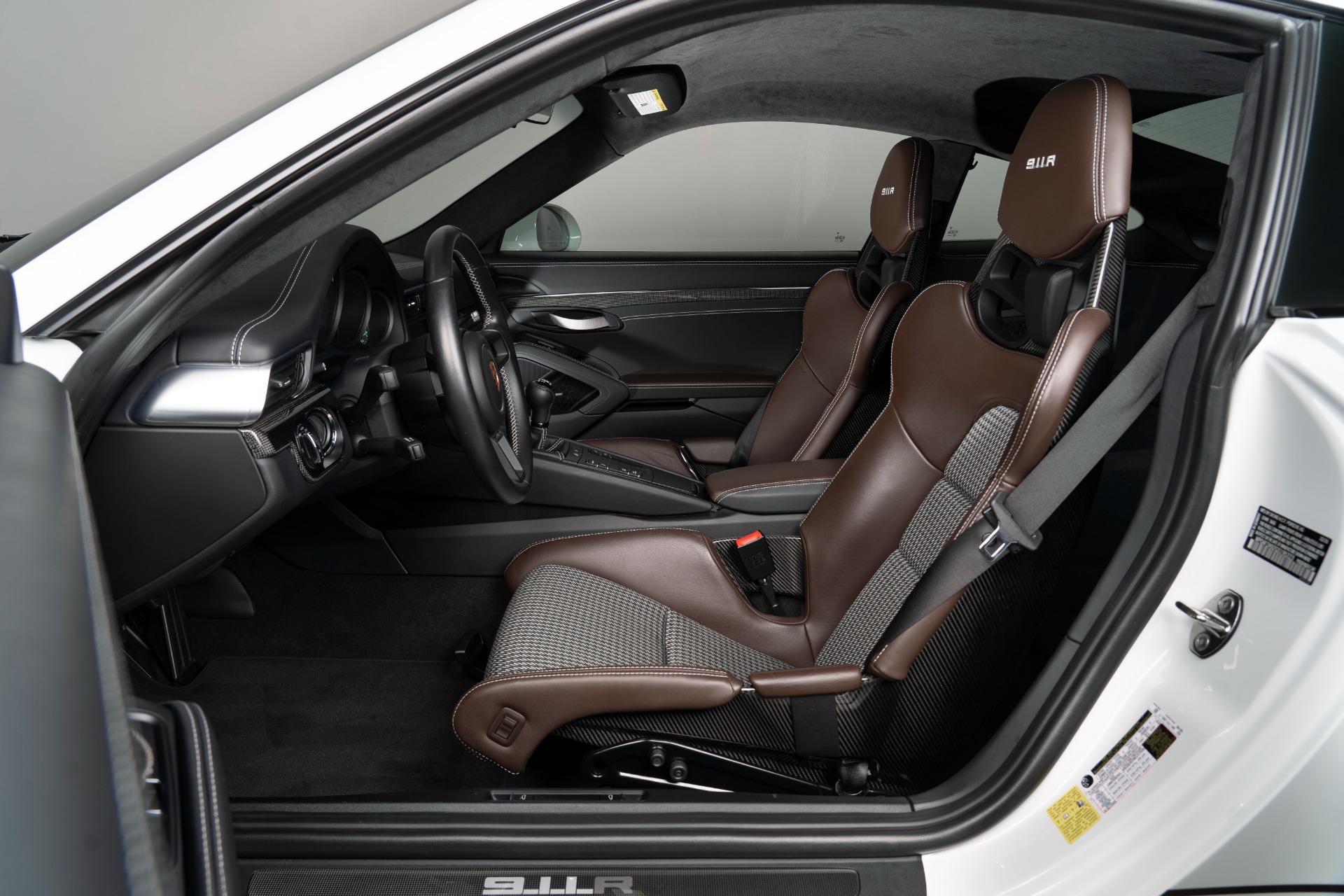Used-2016-Porsche-911-R