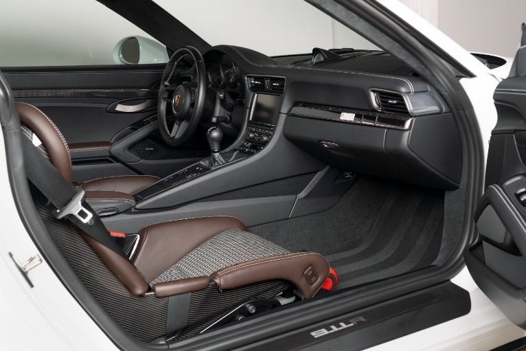 Used-2016-Porsche-911-R