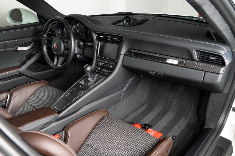 Used-2016-Porsche-911-R