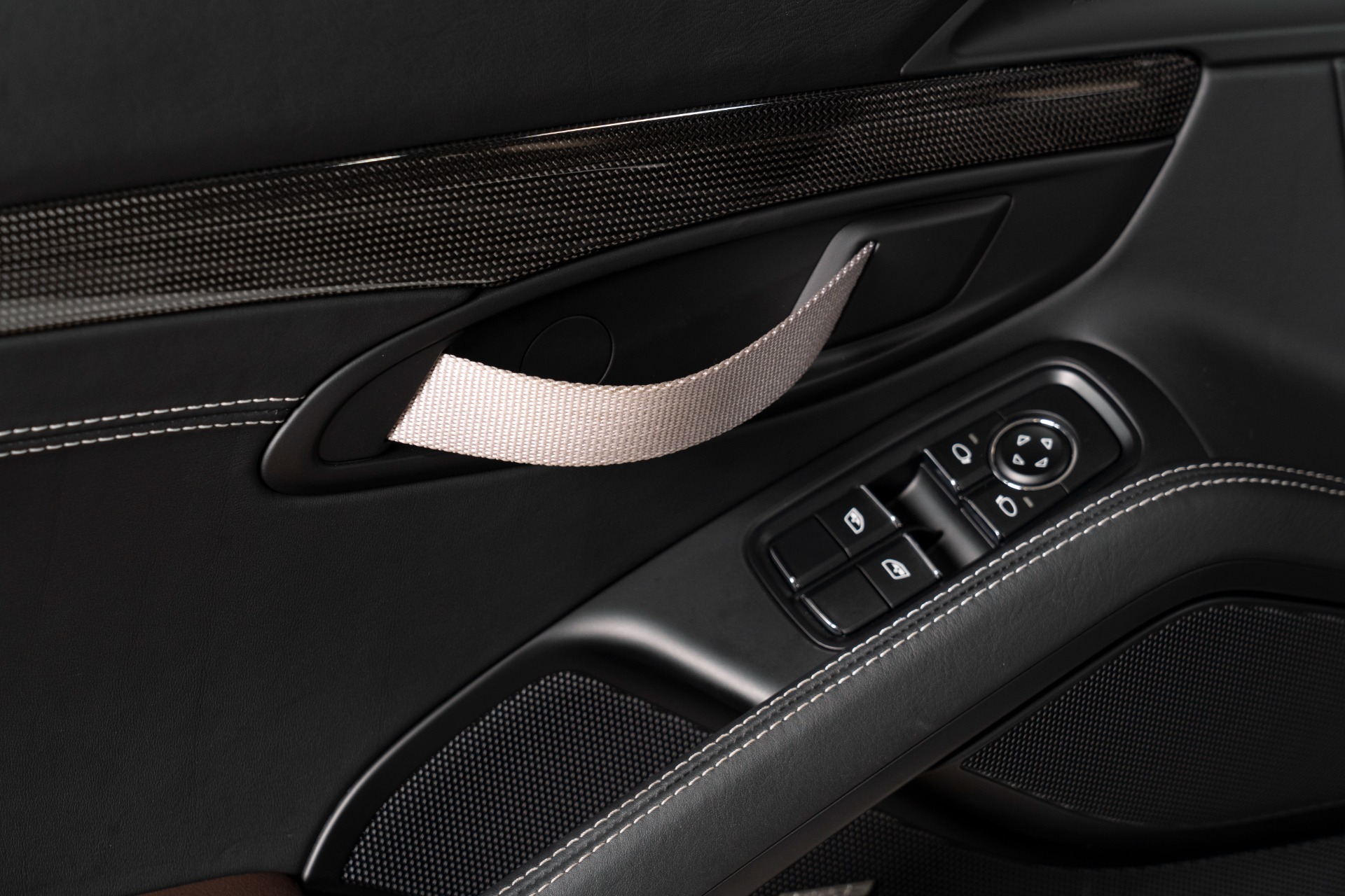Used-2016-Porsche-911-R
