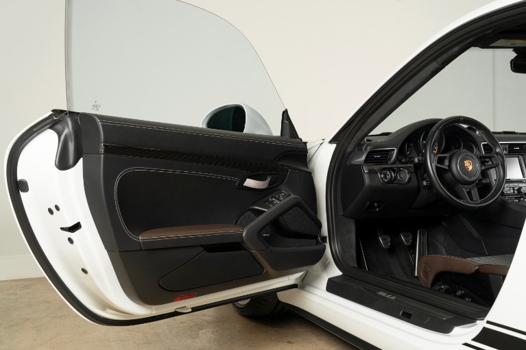 Used-2016-Porsche-911-R