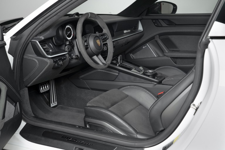 Used-2024-Porsche-911-Dakar