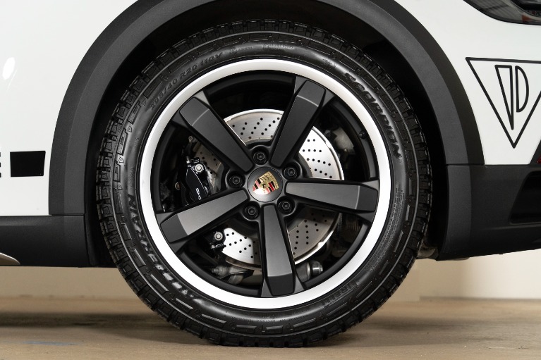 Used-2024-Porsche-911-Dakar