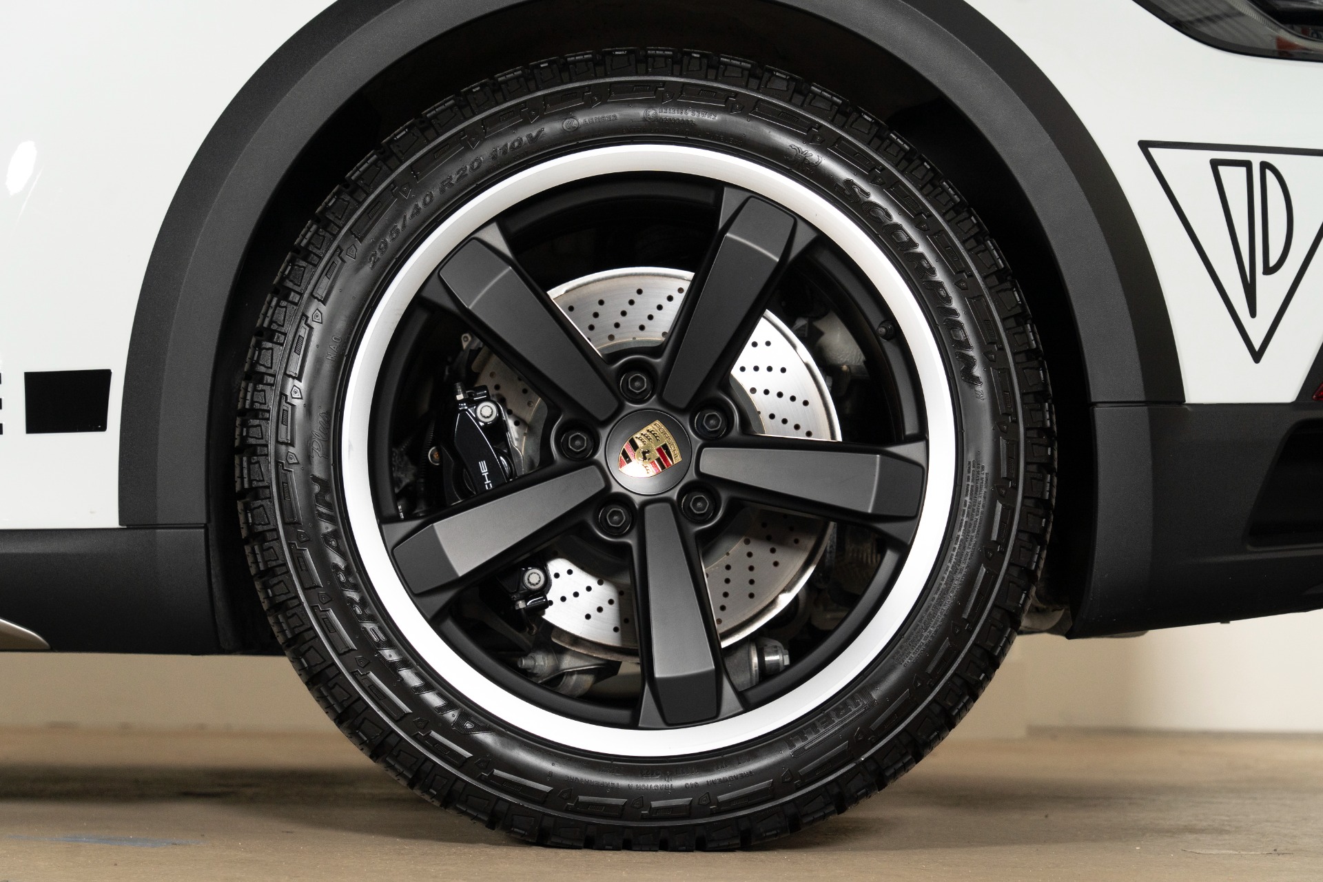 Used-2024-Porsche-911-Dakar